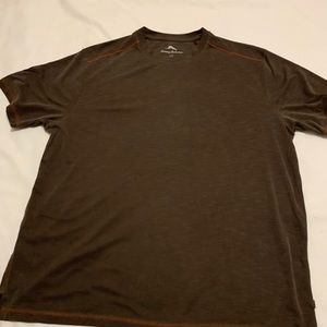 Tommy Bahama Island Zone line T-shirt Size L